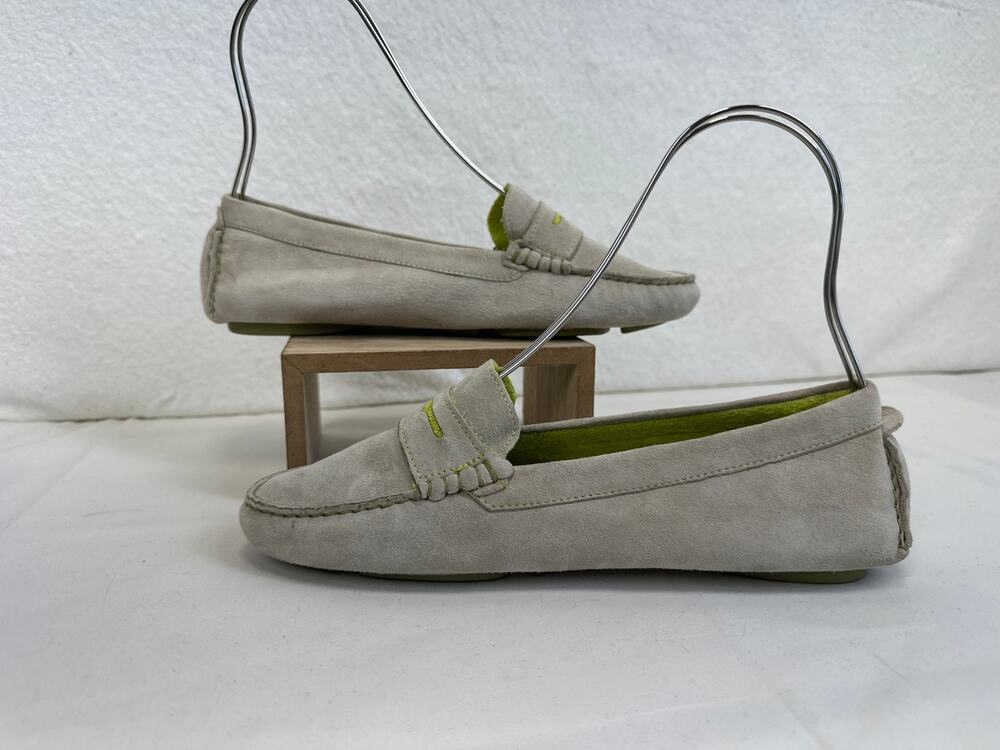 Johnston & Murphy Womens 9 M Suede Penny Loafer Driving Moc Shoes NWOT